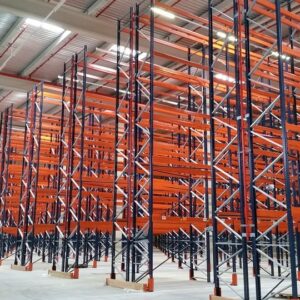 El grandísimo auge de las naves industriales en la periferia de Madrid