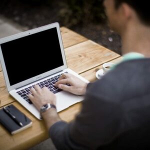 Cursos y recursos que ayudan a mejorar las oportunidades de empleo