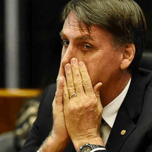 Detenido en el aeropuerto de Sevilla un militar de la comitiva de Bolsonaro con 39 kilos de cocaína
