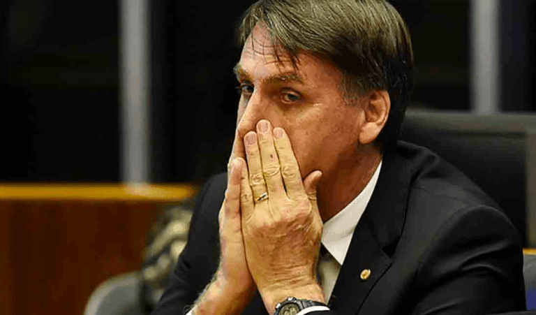 Detenido en el aeropuerto de Sevilla un militar de la comitiva de Bolsonaro con 39 kilos de cocaína