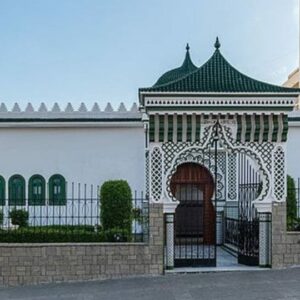 Posible atentado terrorista en Ceuta contra una mezquita cuando varias personas salían de rezar