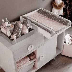 Cambiadores para bebés: necesidad o moda