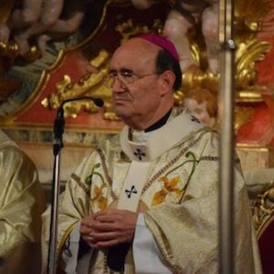 El arzobispo de Burgos defiende que las víctimas de violación se resistan hasta la muerte
