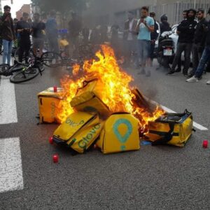 Dueño de Glovo afirma que sus 'riders' no son sus trabajadores y que ganan una media de 8 euros a la hora