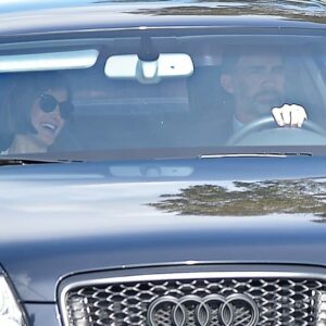 Hacienda compra en secreto y por vía de urgencia un coche de 454.000 euros para la Casa Real