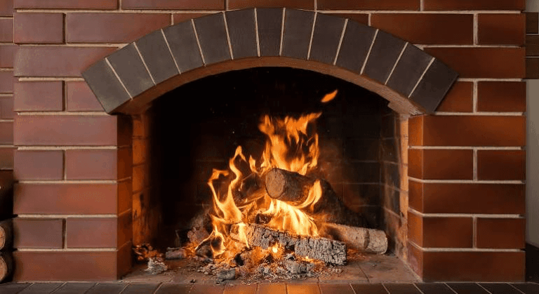El mejor momento para encontrar la chimenea ideal es el verano