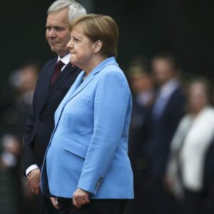 Crece la preocupación por la salud de Angela Merkel tras sufrir temblores en público por tercera vez en un mes
