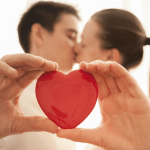 Pon palabras a tu amor y sorprende a tu pareja con los mejores detalles