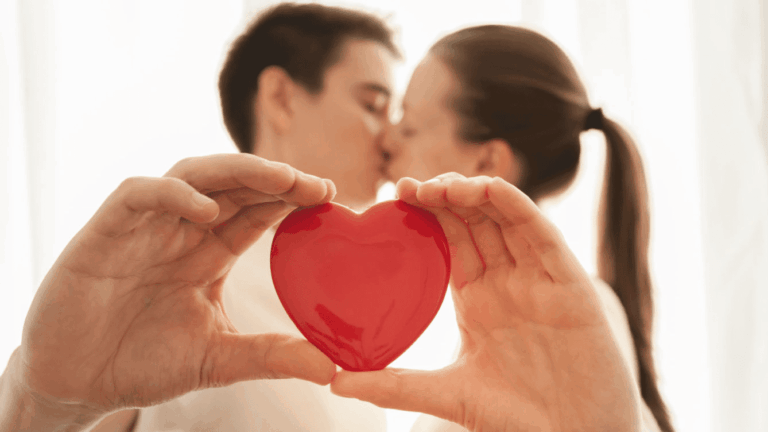 Pon palabras a tu amor y sorprende a tu pareja con los mejores detalles