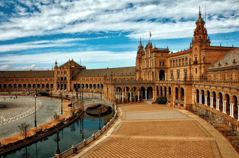 Alojarse en el Aljarafe, una opción ideal para conocer Sevilla y alrededores