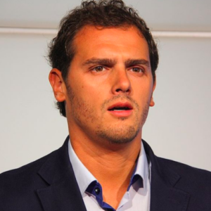 Albert Rivera cambia de nuevo de parecer y propone a Casado que PP y Cs se abstengan