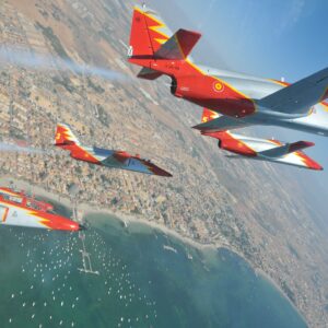 Un caza C101 de la Patrulla Águila se estrella contra el mar en La Manga (Murcia)