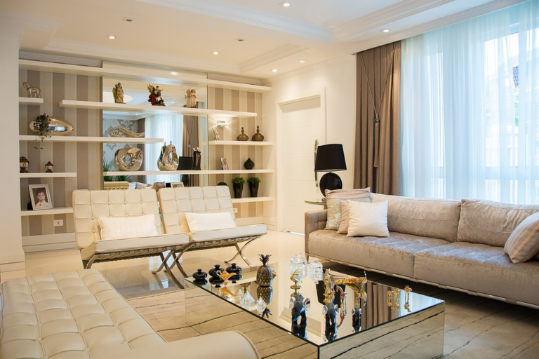 La decoración admite combinar los años 70 con un estilo actual y algunas artesanías