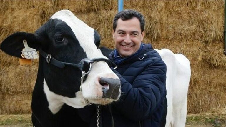 Juanma Moreno reta a que "le digan a la cara" los errores cometidos con la listeria y se los enumeran uno a uno