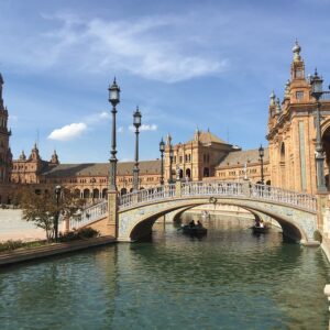 Cosas que no se pueden dejar de visitar al viajar a Sevilla