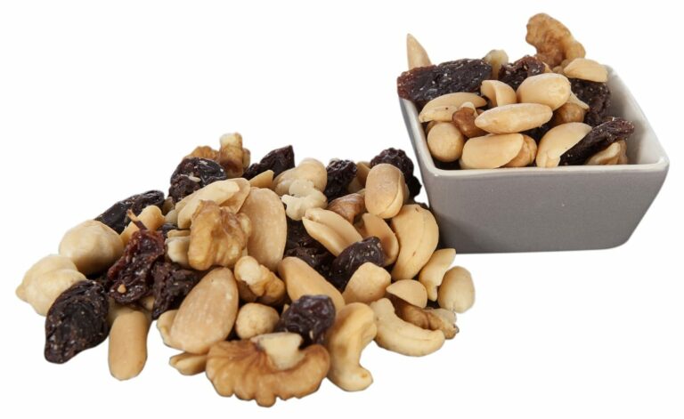 Seguridad Alimentaria lanza una alerta para que no se consuma una marca de cóctel de frutos secos