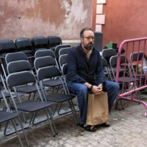 Juan Carlos Girauta se "infierna" en Twitter durante horas e insulta a los socialistas