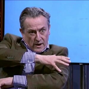 Hermann Tertsch se lía a pegar alaridos en el Parlamento europeo a un eurodiputado socialista: "¡Profanadores! ¡Rojo!"