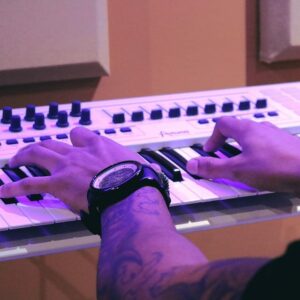 Los beneficios de contar con un piano digital