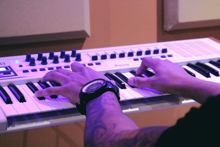 Los beneficios de contar con un piano digital