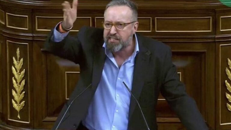 Le hablan de "coca" a Girauta y responde: "Se la metió toda tu madre"
