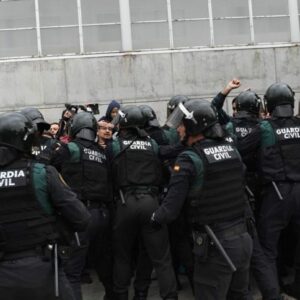 Más de mil guardias civiles serán desplegados en Cataluña en las próximas horas