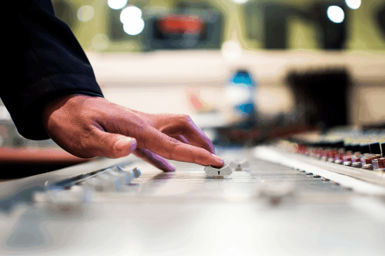 Encuentra la mejor tabla de mezclas para tus canciones