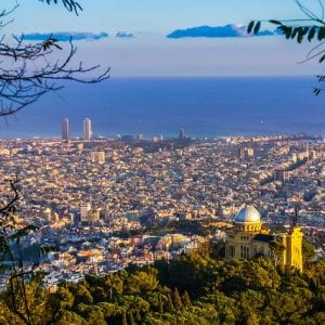 Olvídate de tu equipaje y recorre la ciudad de Barcelona con absoluta libertad