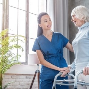 Grupo Reifs Maracena, trato afectuoso y centrado en las personas de la tercera edad