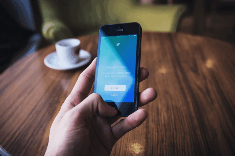 Varias apps y complementos que permiten descargar vídeos desde Twitter en un minuto