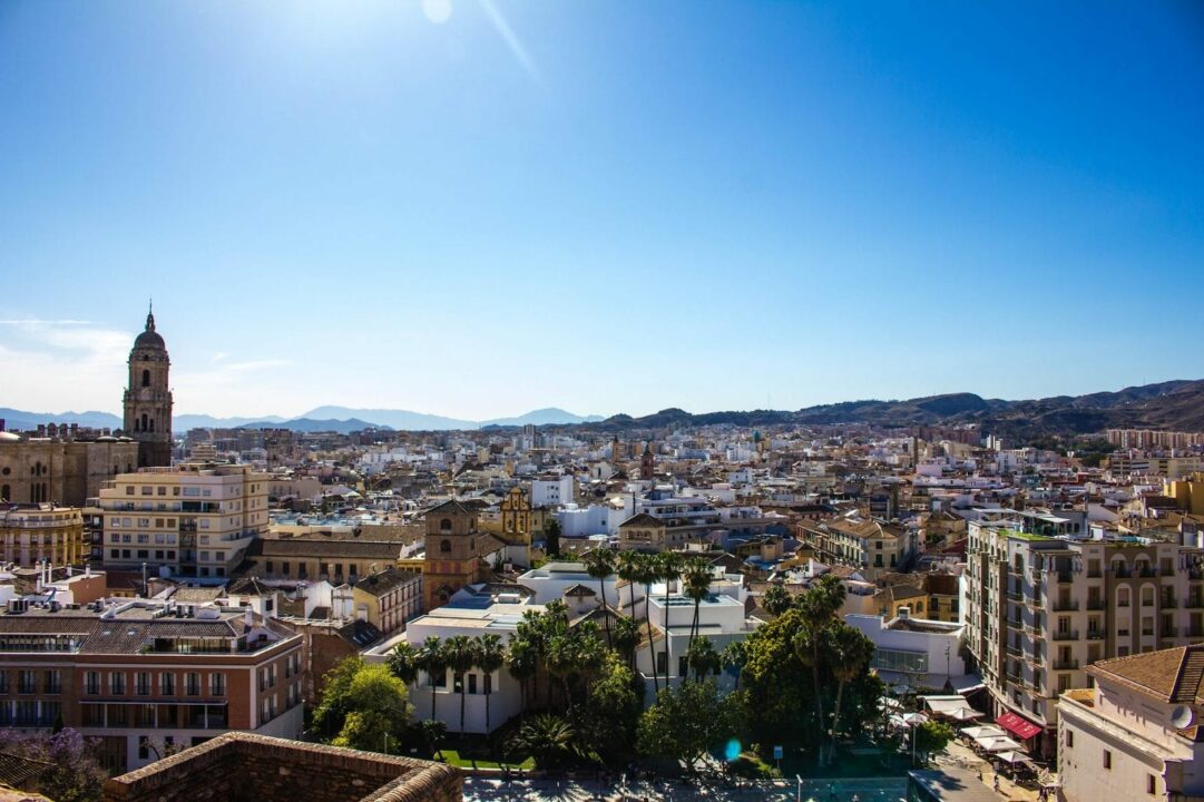 Todas las visitas y actividades que no te puedes perder en un viaje a Málaga