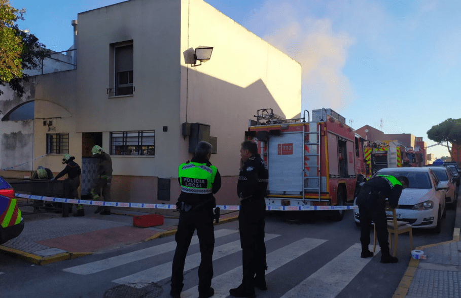 Intenta quemar viva a su mujer en Castilleja de la Cuesta por negarle tres euros para cerveza