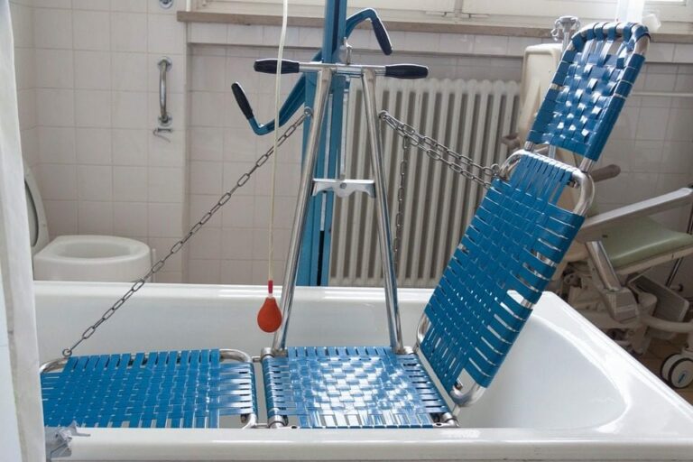 Tipos de baños que existen para minusválidos