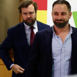 Abascal y Espinosa cobraron sueldos de donaciones del Consejo Nacional de la Resistencia de Irán