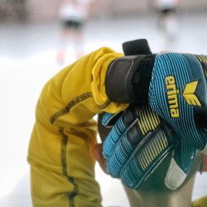 Guantes de portero para niños deben ser cómodos y de calidad