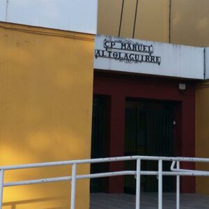Un colegio de las Tres Mil Viviendas solicita donaciones de libros para ampliar su biblioteca infantil