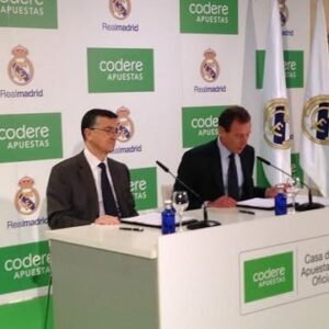 La nueva ley del juego se topa con los grandes medios de comunicación y el fútbol