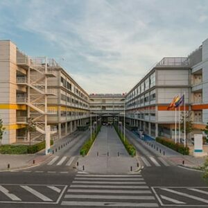 Roban cientos de mascarillas del Hospital Infanta Leonor tras los casos de coronavirus en España
