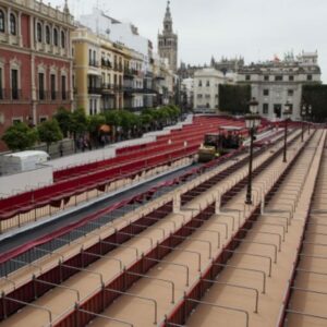 Las cofradías y el arzobispo de Sevilla piden al iluminado del alcalde que suspenda la Semana Santa