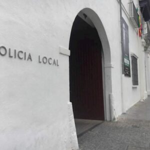 La Policía Local de Tomares salva la vida a un anciano que sufrió un infarto