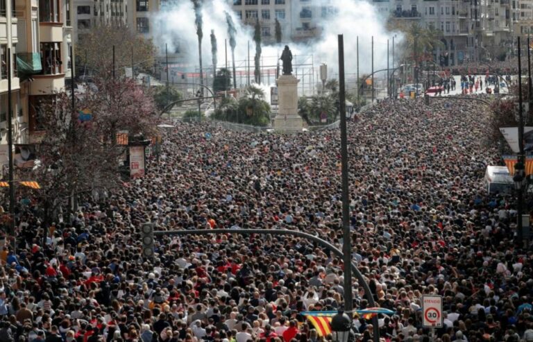 Aplazan la celebración de las Fallas por la epidemia del coronavirus