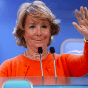 Esperanza Aguirre, ingresada con coronavirus en uno de los hospitales públicos que quiso destruir