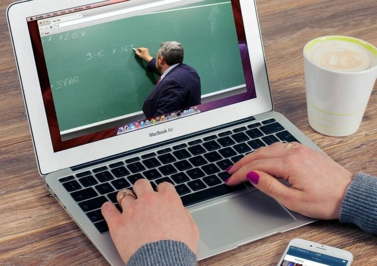 Estudia Excel con Ciberaula y mejora tu rendimiento laboral