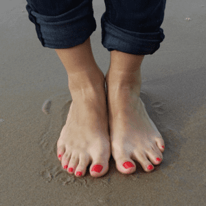 Servicios de podología para mantener los pies sanos durante el Estado de Alarma