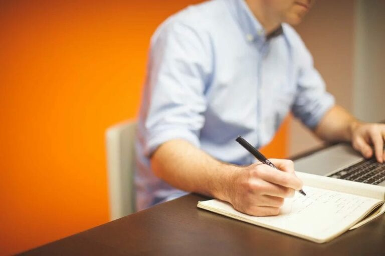 Servicios financieros y legales que necesitas conocer