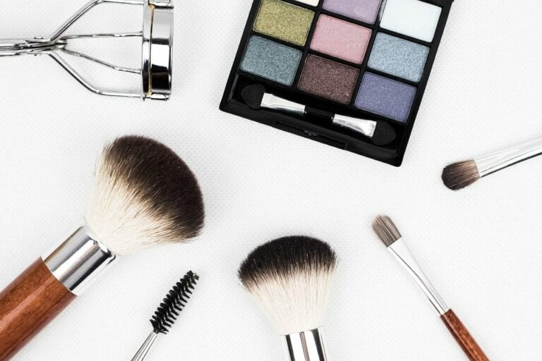 Los mejores secretos que puedes aprender en un curso de maquillaje