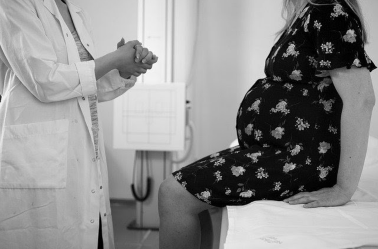 Seguro médico Adeslas: atención sanitaria incluso a distancia