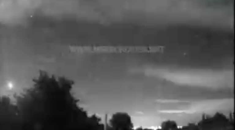 Una bola de fuego sobrevoló España a 82.000 km/hora