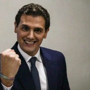 Albert Rivera carga contra Fernando Simón por el 8-M y las redes le contestan