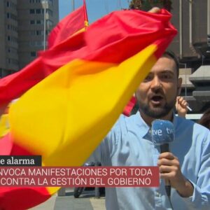 Acoso a reporteros de TVE durante la manifestación convocada por VOX
